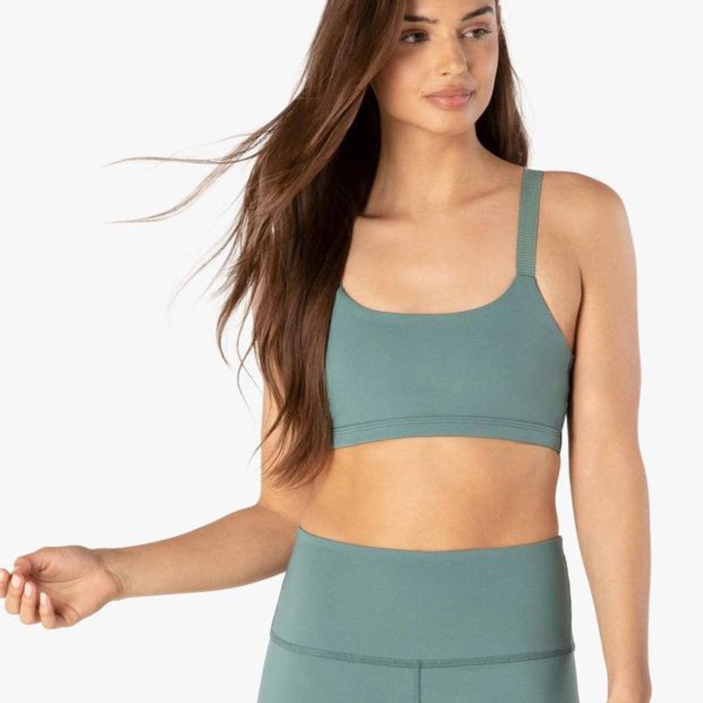 SOLD OUT Beyond Yoga Spottflex Strappy Bra